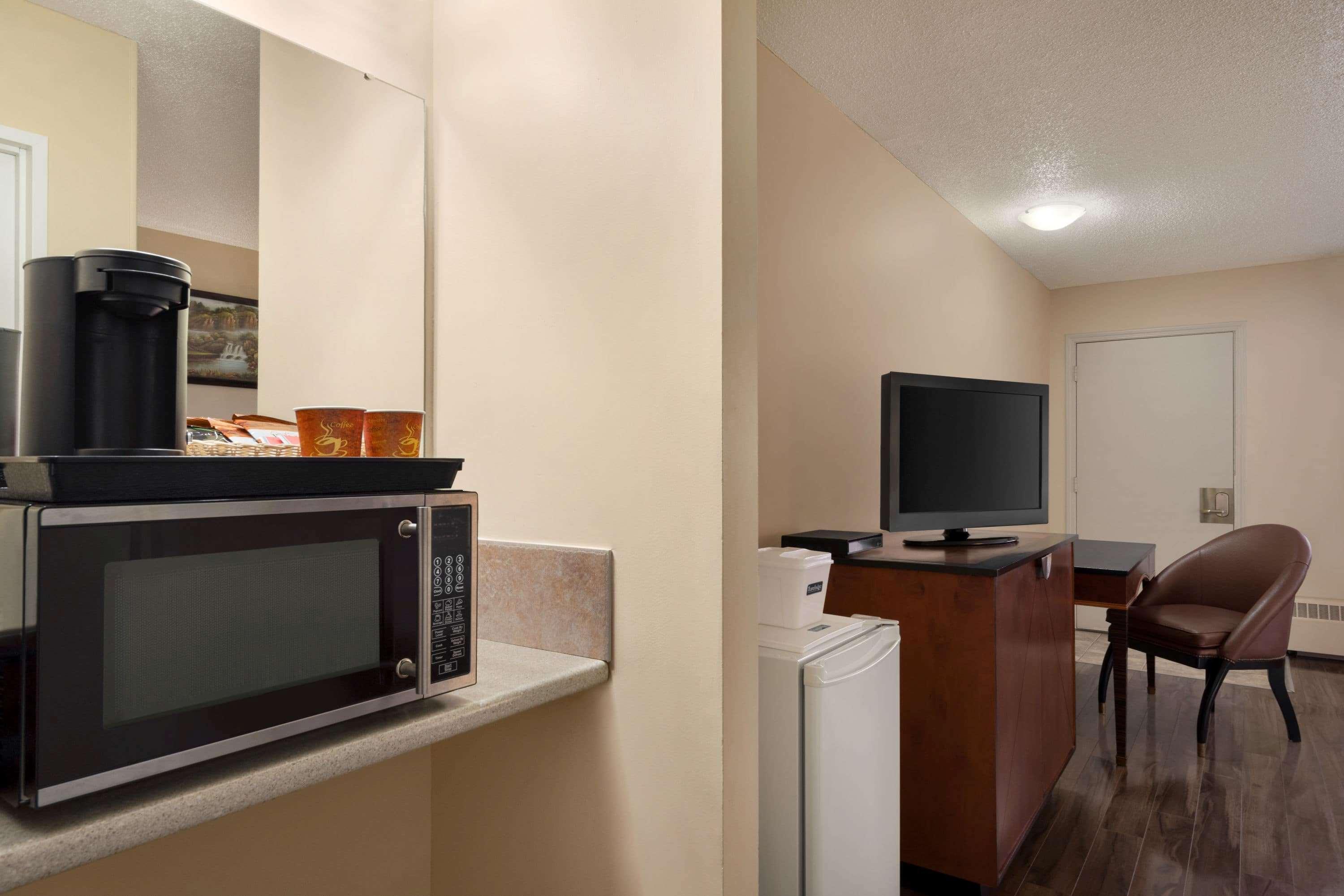Travelodge By Wyndham Swift Current Dış mekan fotoğraf