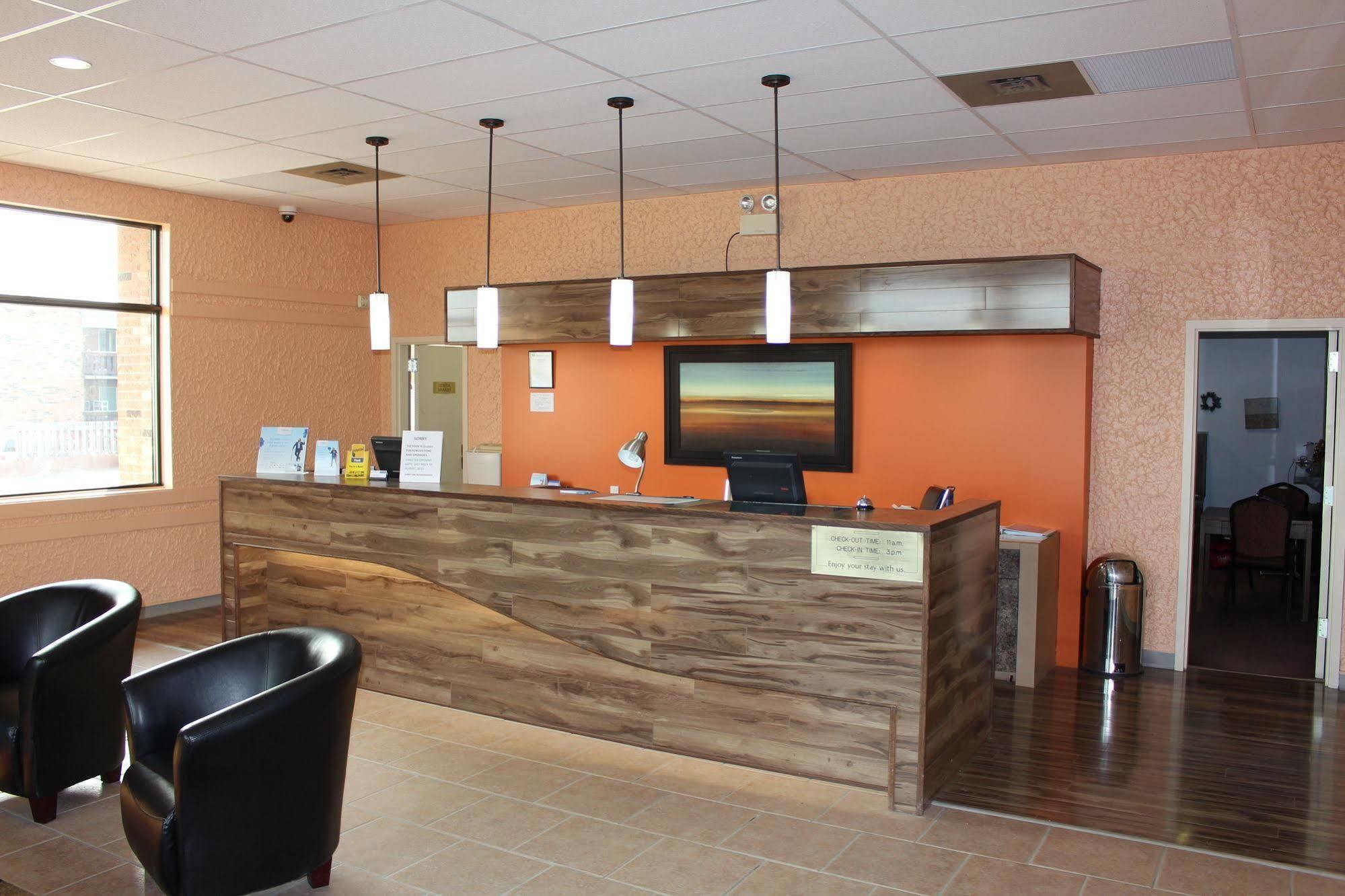 Travelodge By Wyndham Swift Current Dış mekan fotoğraf